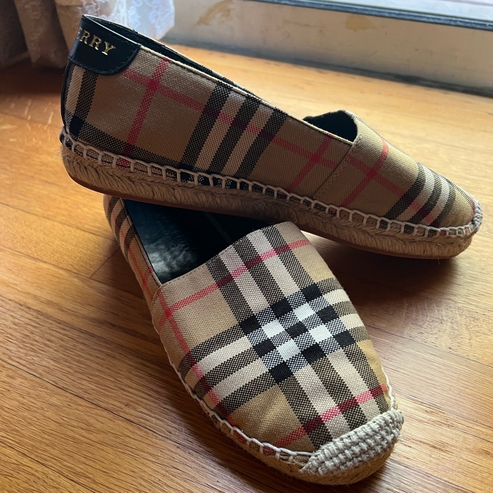 Knockoff/Used Burberry Shoes Burberry Espadrilles Size 8 Wide